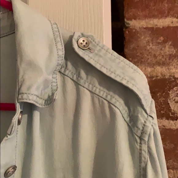 Express Jean Button Up - Picture 4 of 9